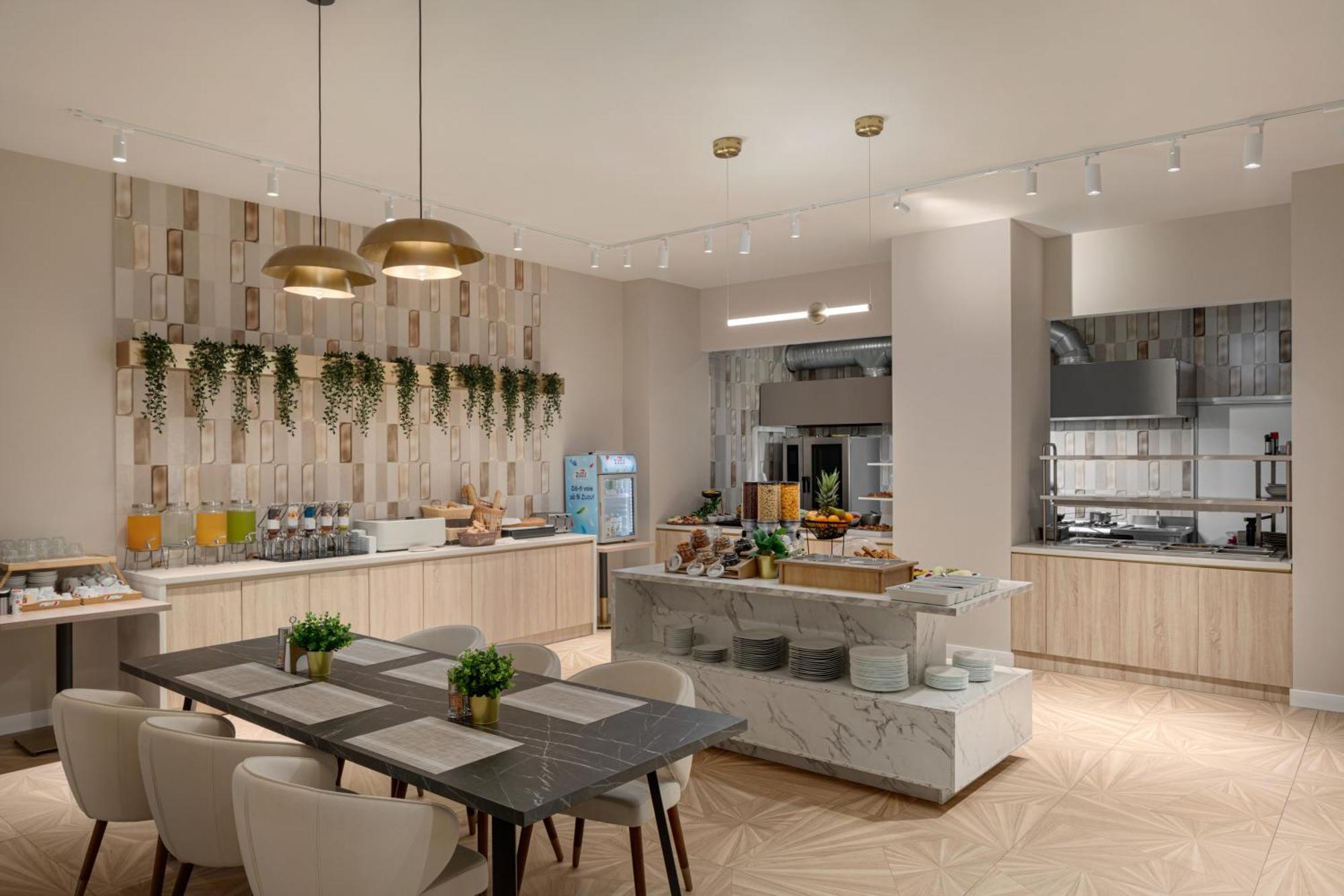 Ramada By Wyndham Bucharest Otopeni Airport エクステリア 写真
